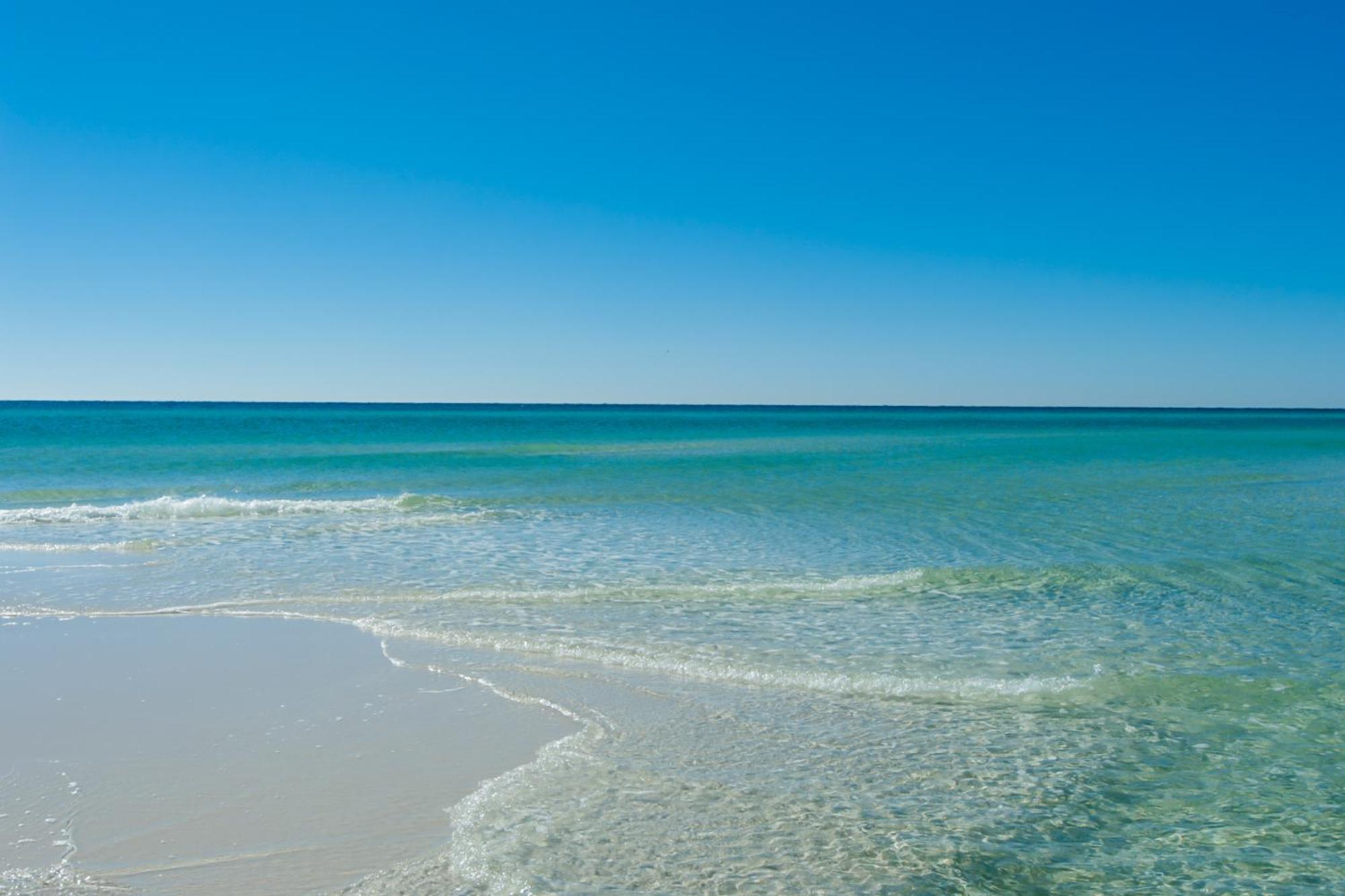 Emerald Waters Destin Room photo