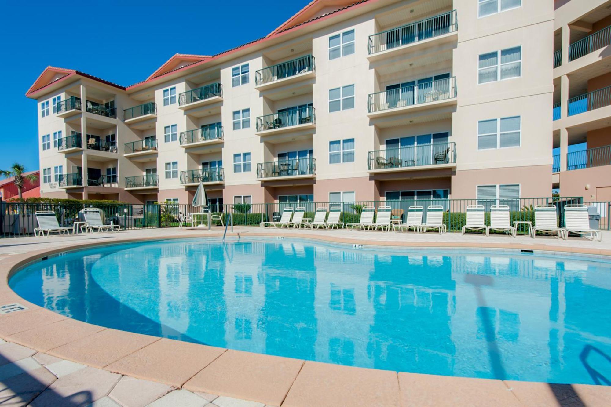 Emerald Waters Destin Room photo